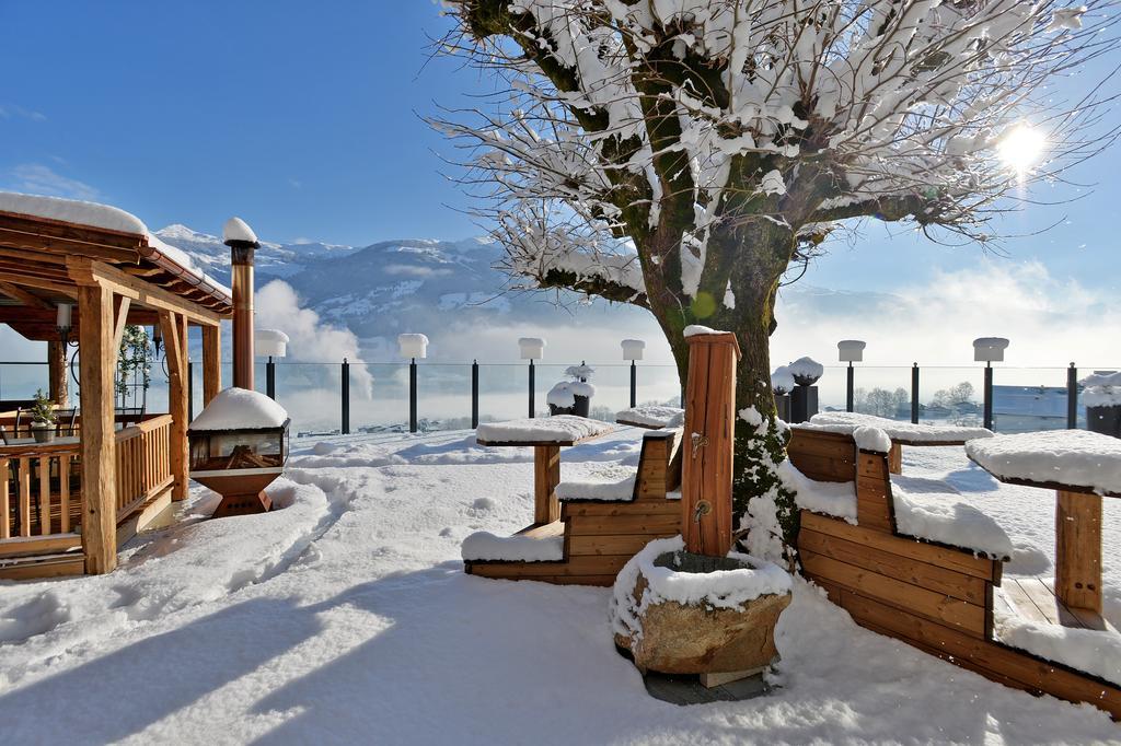 Hotel Waldfriede - Der Logenplatz Im Zillertal Fuegen Exterior photo